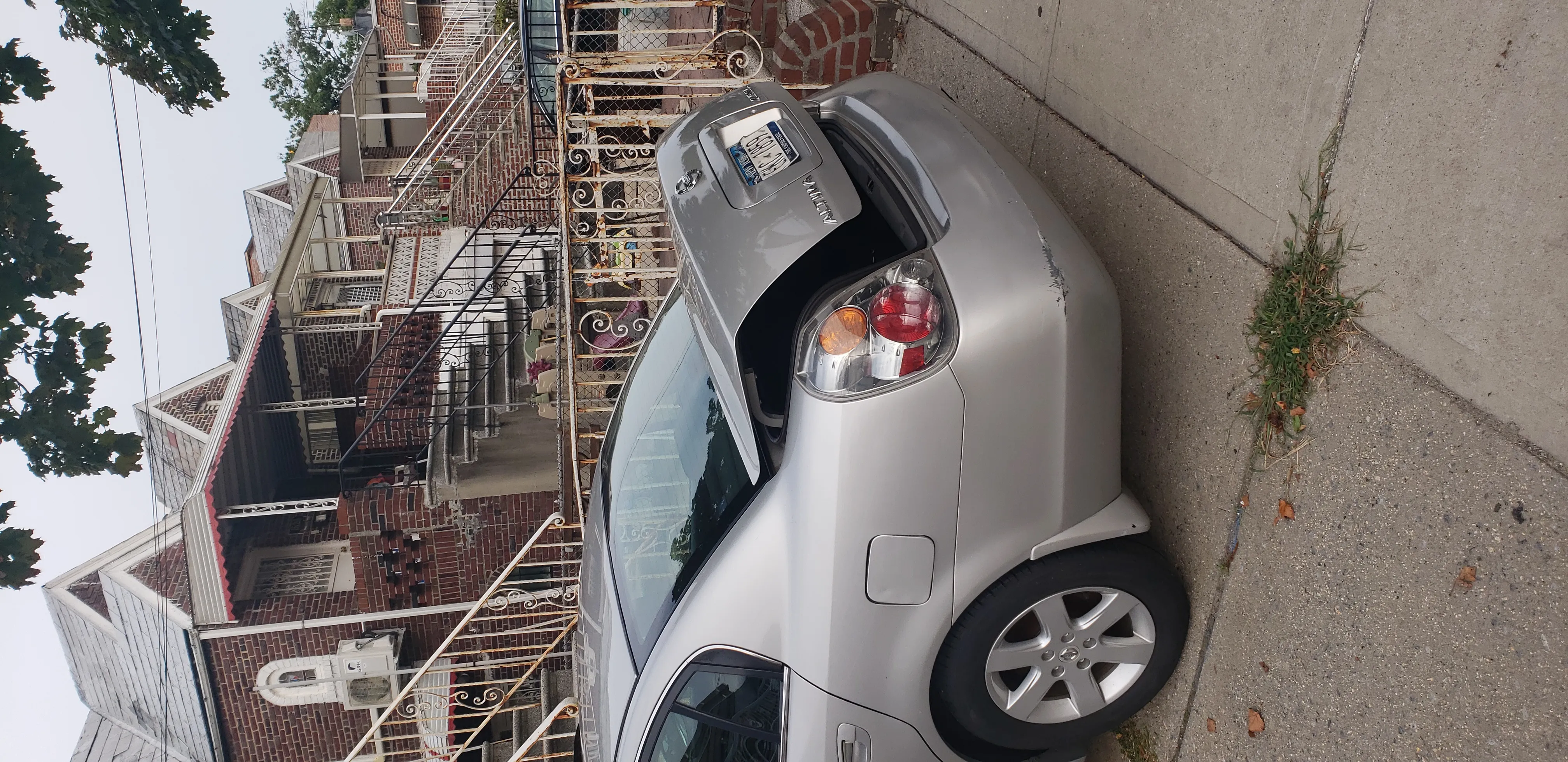 Secure Driveway Parking in Brooklyn – 24/7 Access!