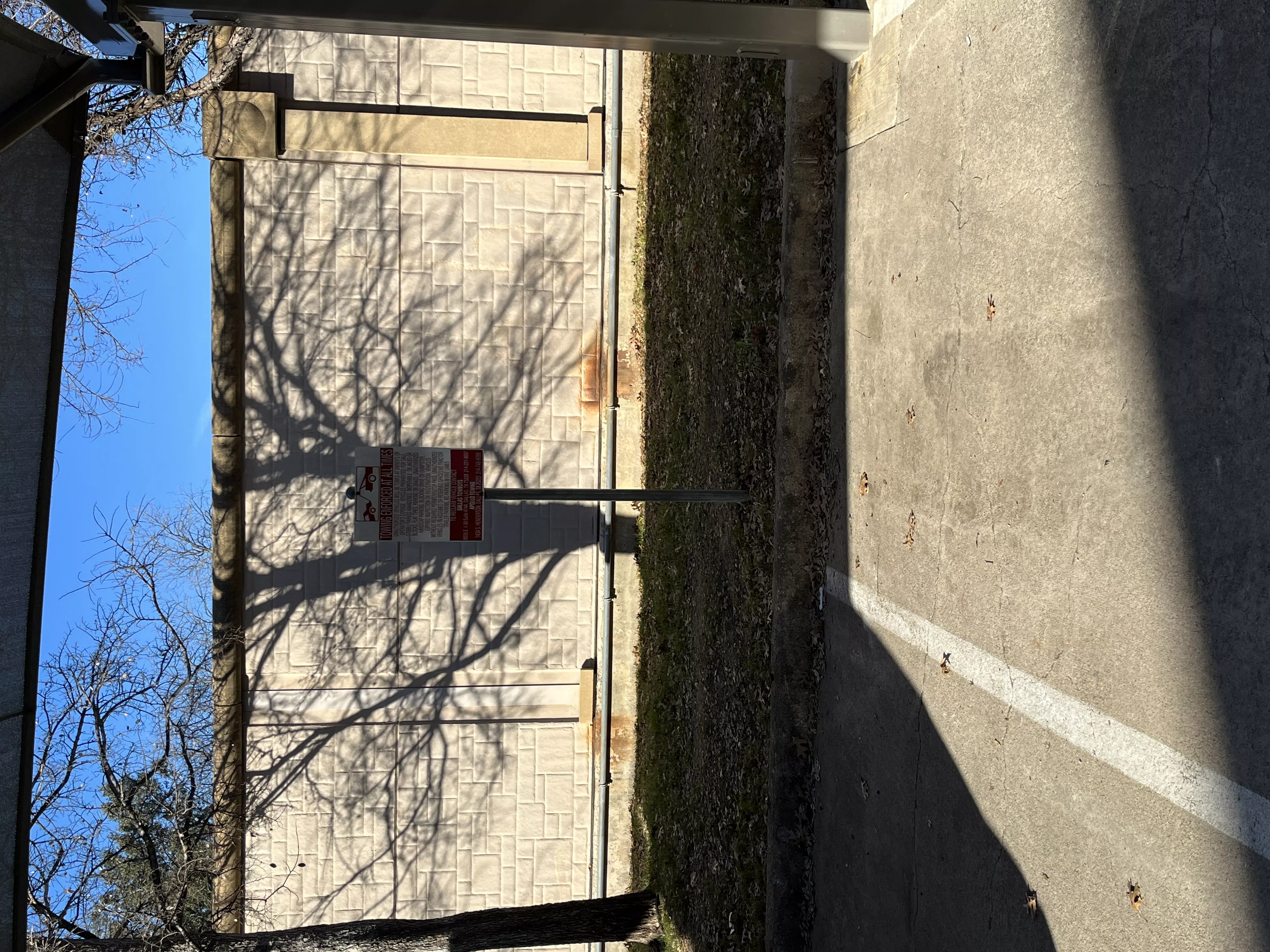 Affordable & Secure Parking Lot in Dallas - 24/7 Access