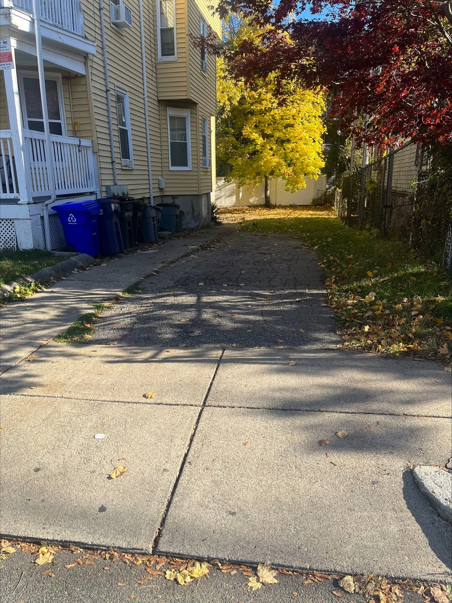 Spacious Driveway for Rent - Dorchester, MA 24/7 Access