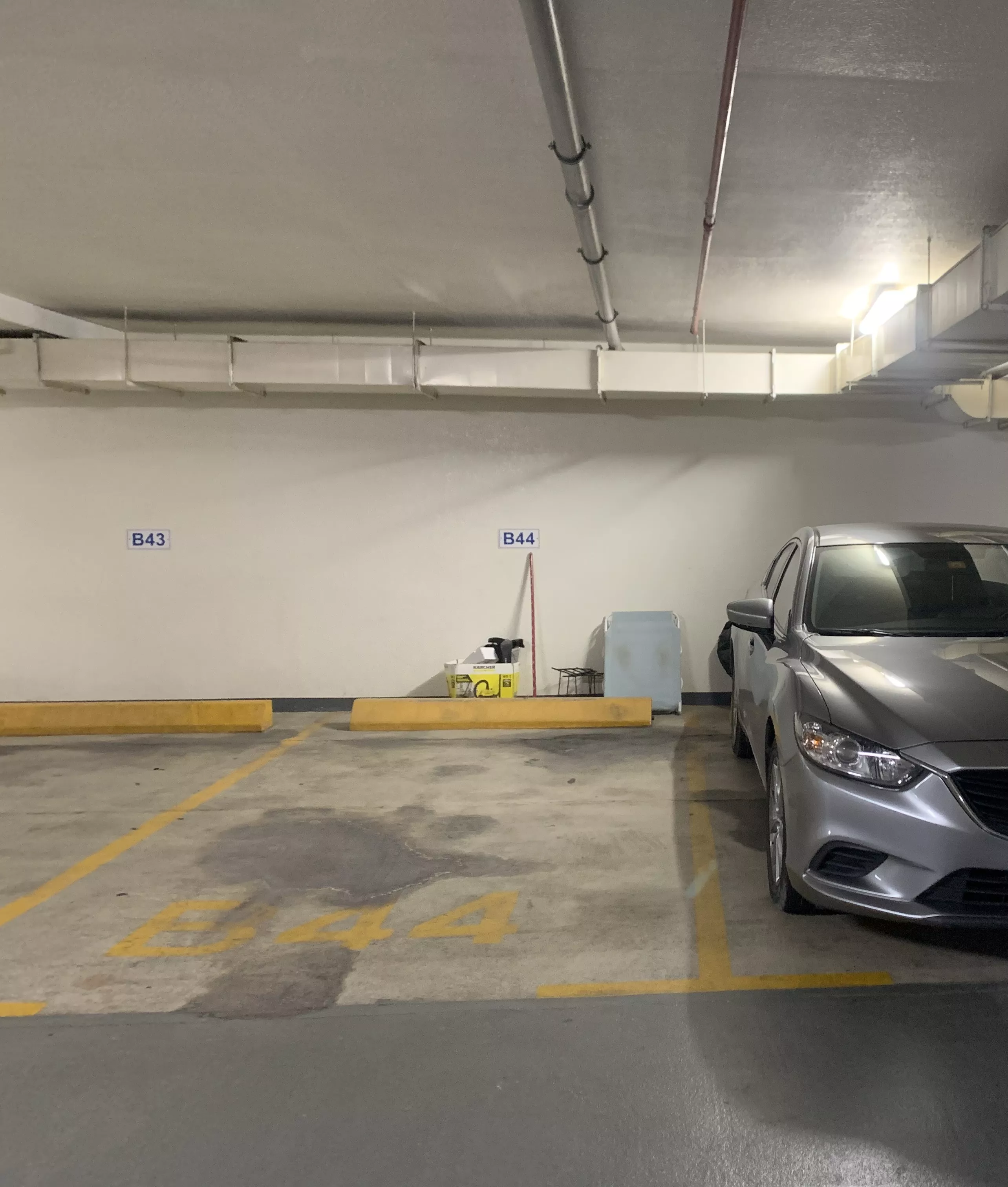 Secure & Convenient Garage Parking in Dubai Marina