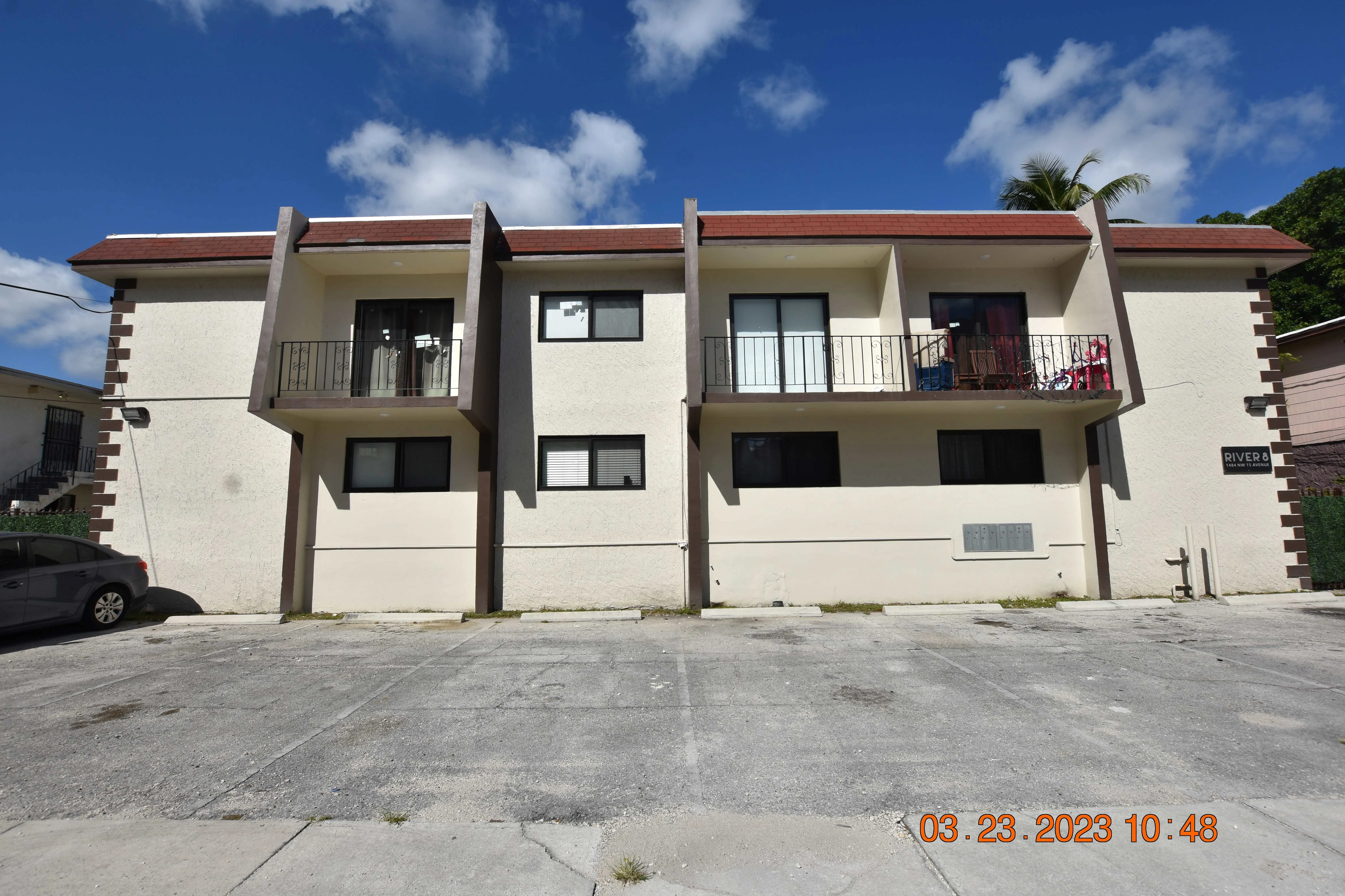 Secure 24/7 Private Parking in Miami, FL - Easy Access!