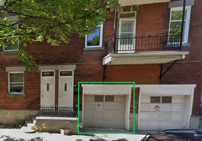 Secure 24/7 Garage Parking in Montreal - Book Now!