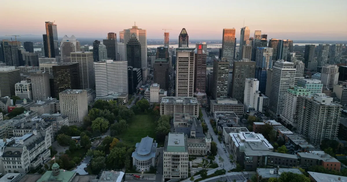 Parking Permits Guide in Mount Royal, Quebec — car parking spaces and facilities