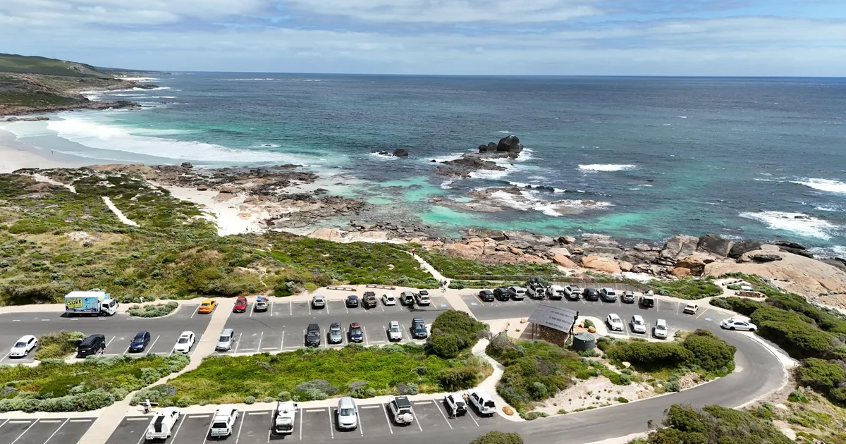 Free Parking Guide in Hillside, Victoria — car parking spaces and facilities