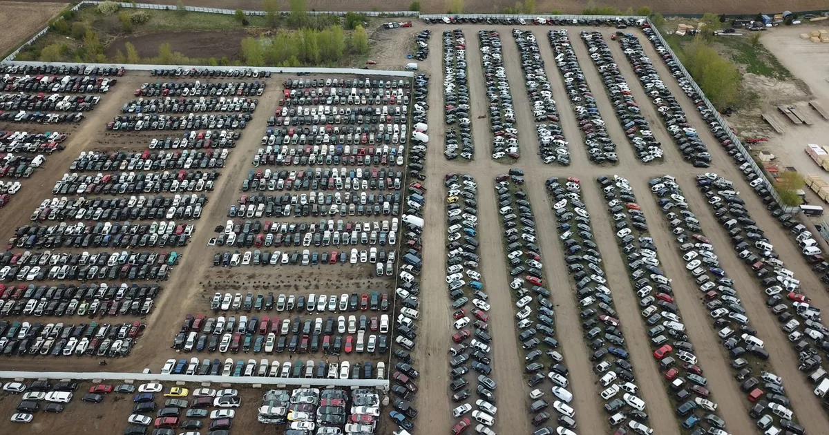 Towed Vehicle Guide in Okemos, Michigan — car parking spaces and facilities