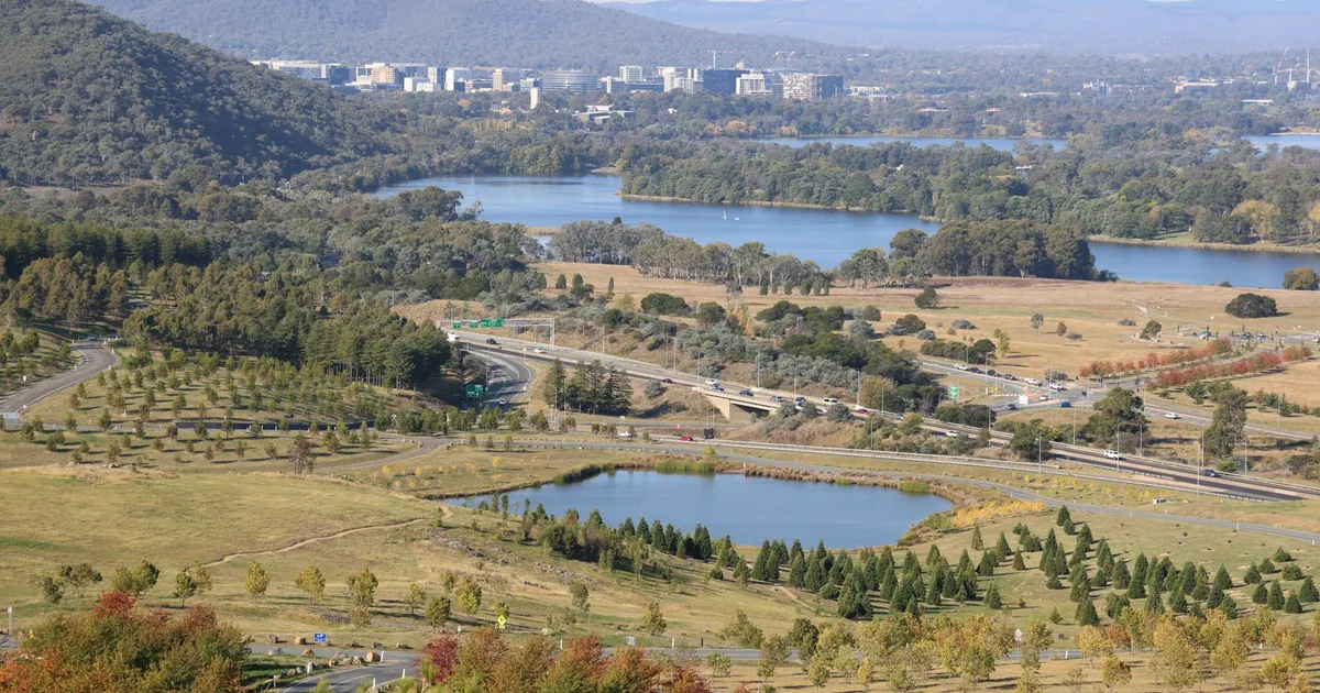 Free Parking Guide in Canberra, Australian Capital Territory — car parking spaces and facilities