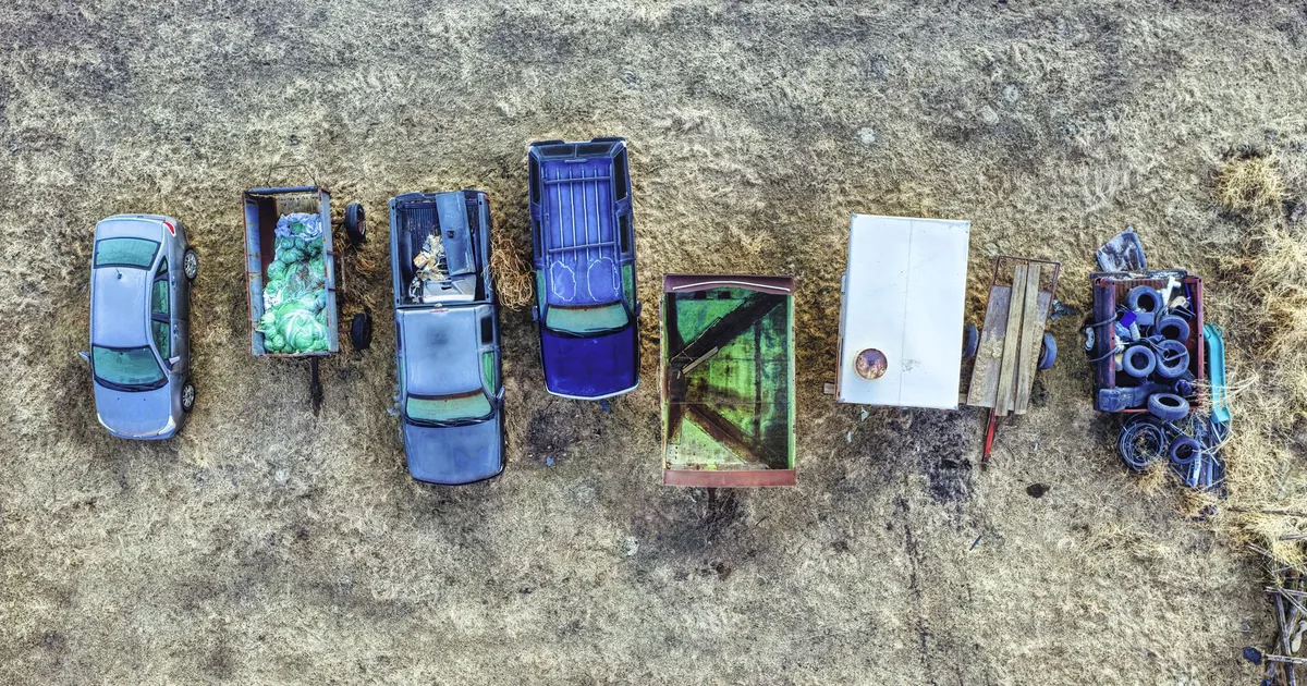 Towed Vehicle Guide in Honolulu, Hawaii — car parking spaces and facilities