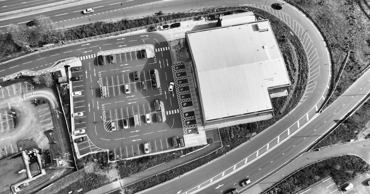 Parking Costs Guide in Parkgate, Northern Ireland — car parking spaces and facilities