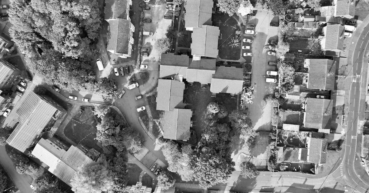 Parking Permits Guide in Compton Acres, Northern Ireland — car parking spaces and facilities