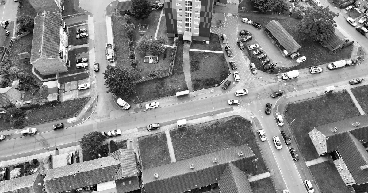 Moving Guide in Wandsworth Common, England — car parking spaces and facilities
