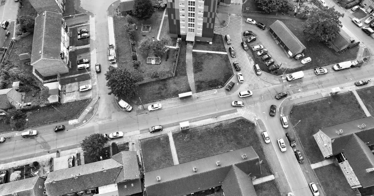 Moving Guide in Mansfield Woodhouse, England — car parking spaces and facilities