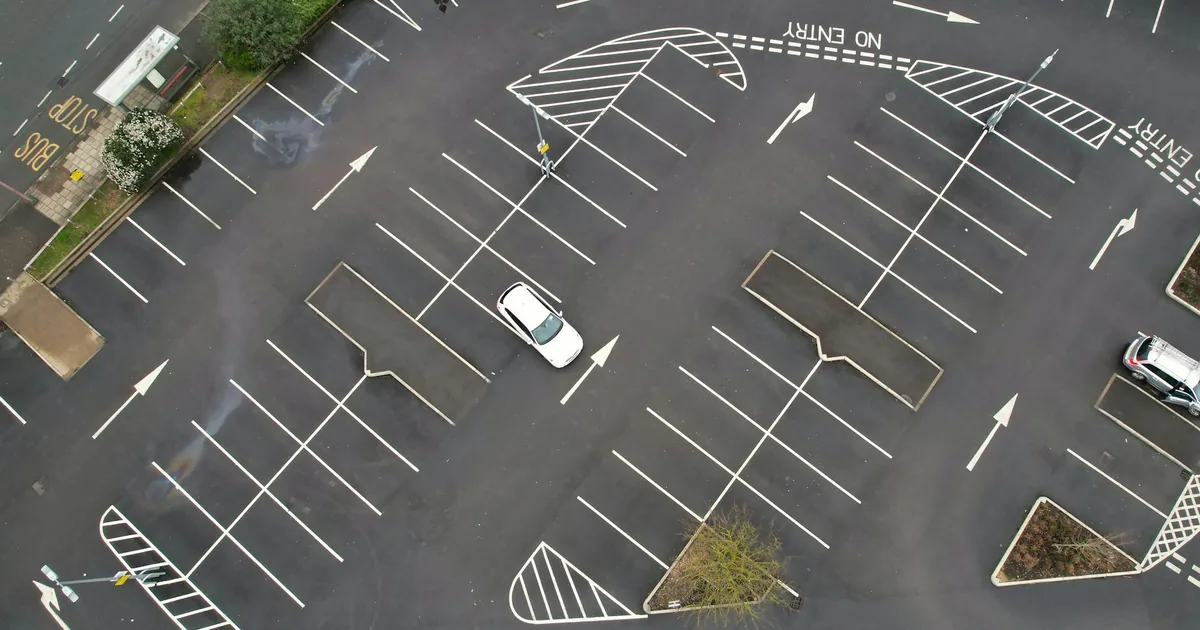Parking Costs Guide in Enniskillen, Northern Ireland — car parking spaces and facilities