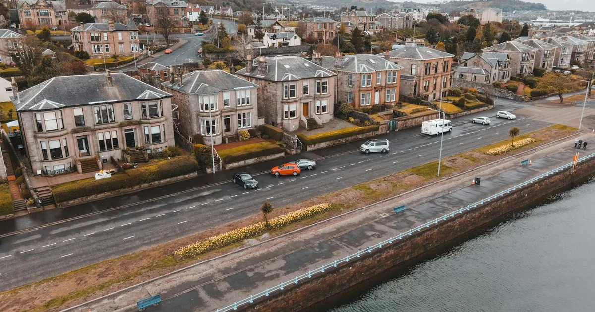Moving Guide in Rothesay, Scotland — car parking spaces and facilities