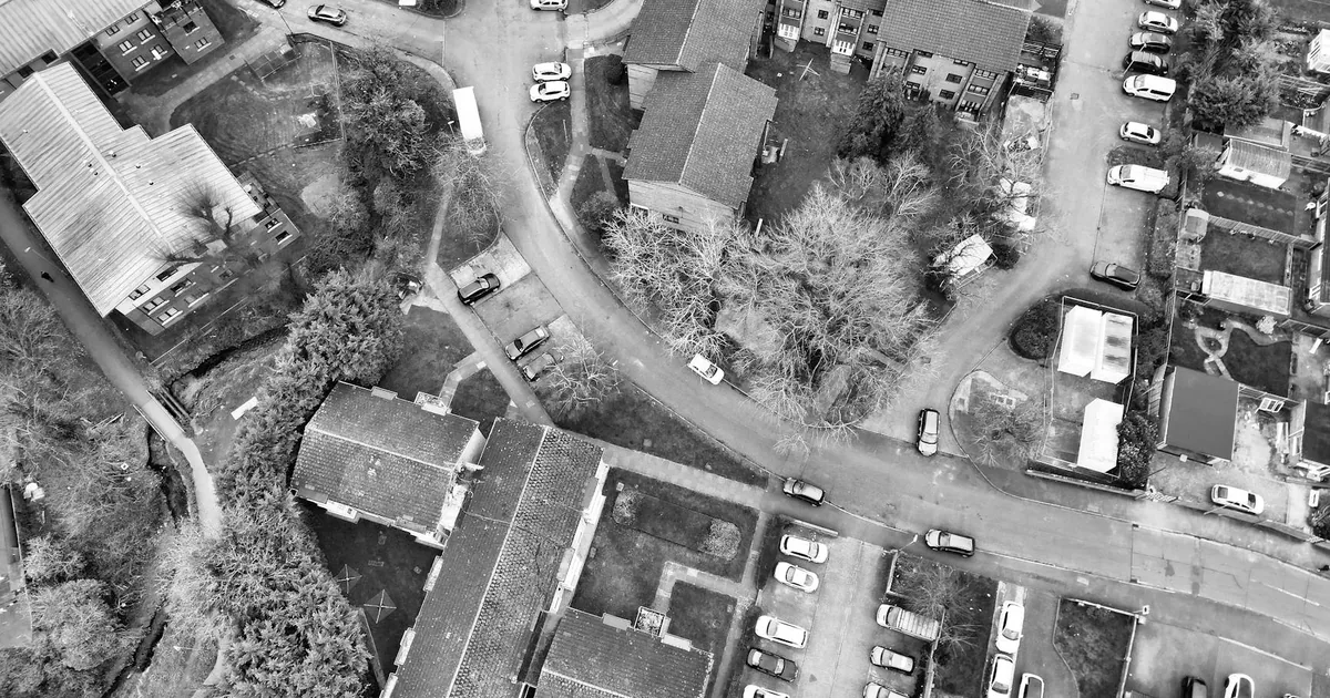 Cheap Parking Tips in Bilston, Scotland — car parking spaces and facilities