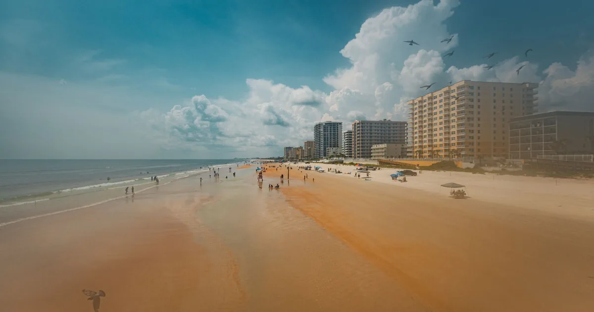 Rent Parking Guide in Daytona Beach, Florida — car parking spaces and facilities
