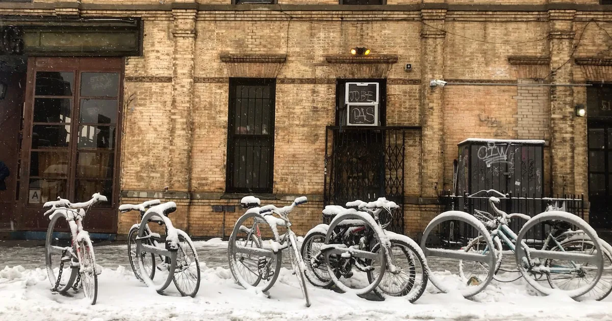 Free Parking Guide in Bushwick, New York — car parking spaces and facilities