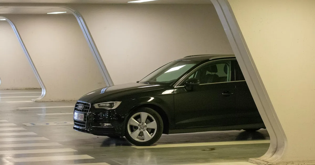 Vehicle Storage Guide in Black Mountain, New South Wales — car parking spaces and facilities