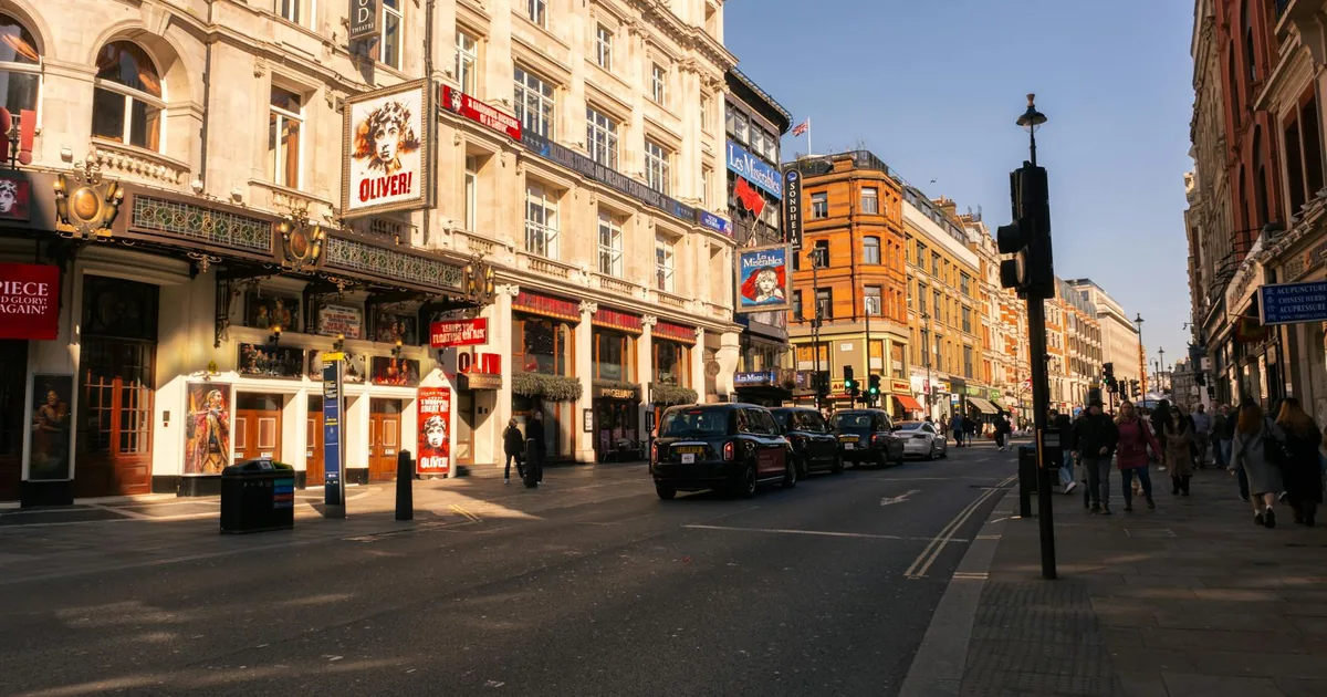 Parking Fines Guide in West End, Scotland — car parking spaces and facilities