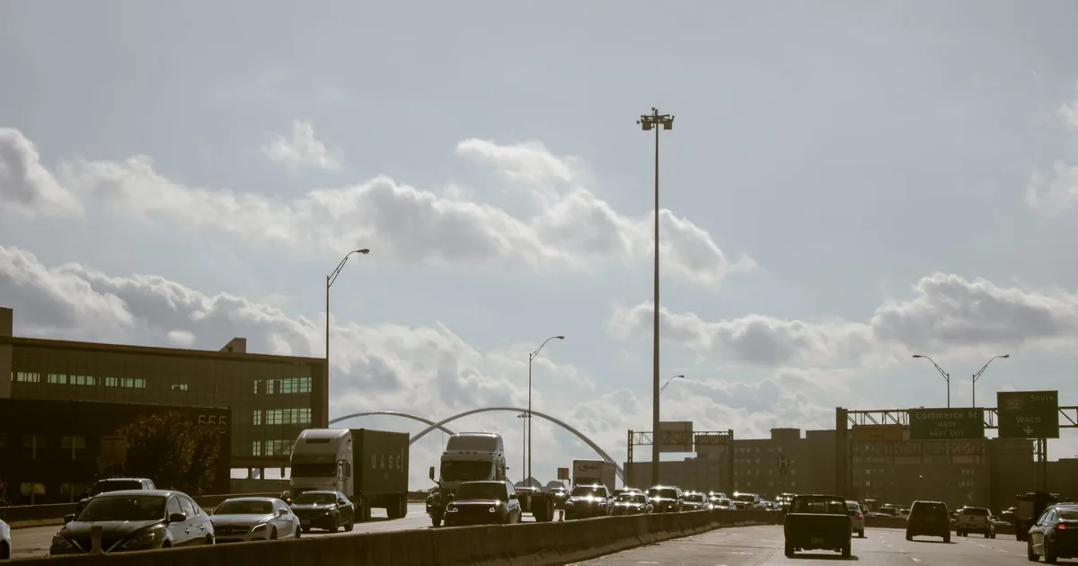 Towed Vehicle Guide in Downtown Dallas, Texas — car parking spaces and facilities