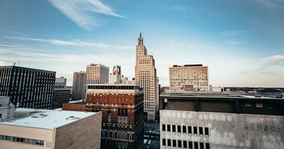 Street Parking Guide in Saint Paul, Minnesota — car parking spaces and facilities