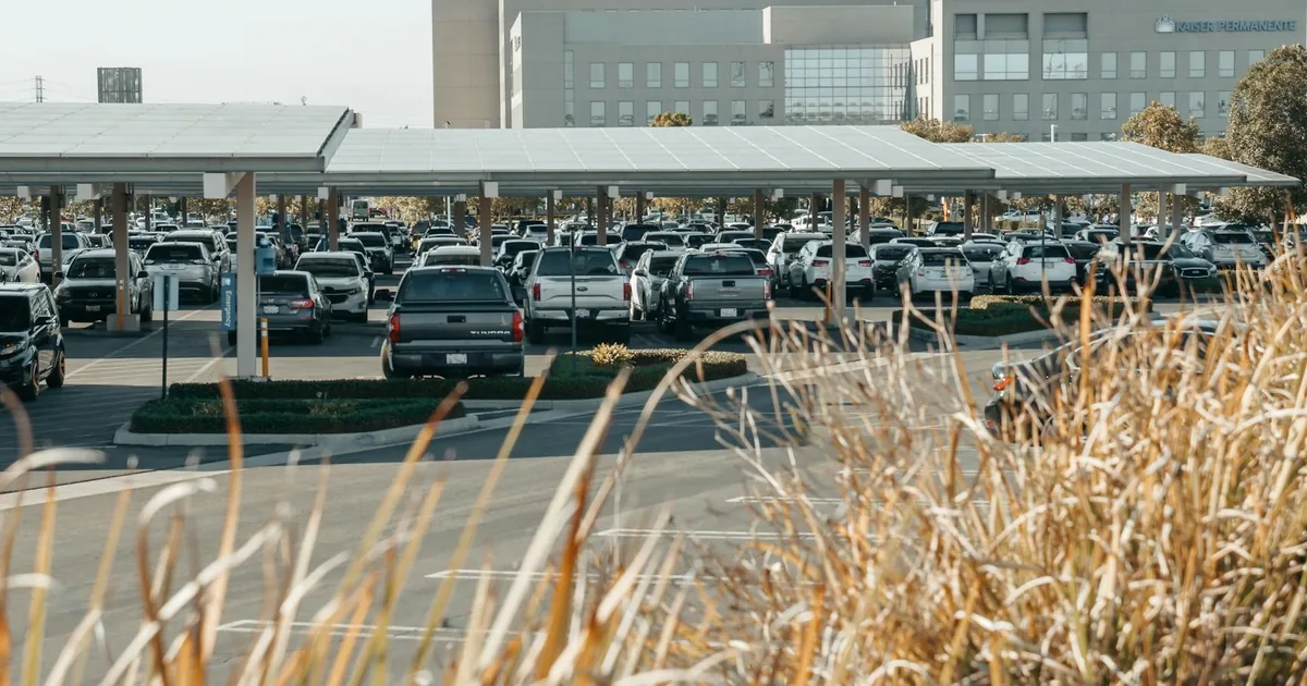 Parking Costs Guide in Linden, Alabama — car parking spaces and facilities