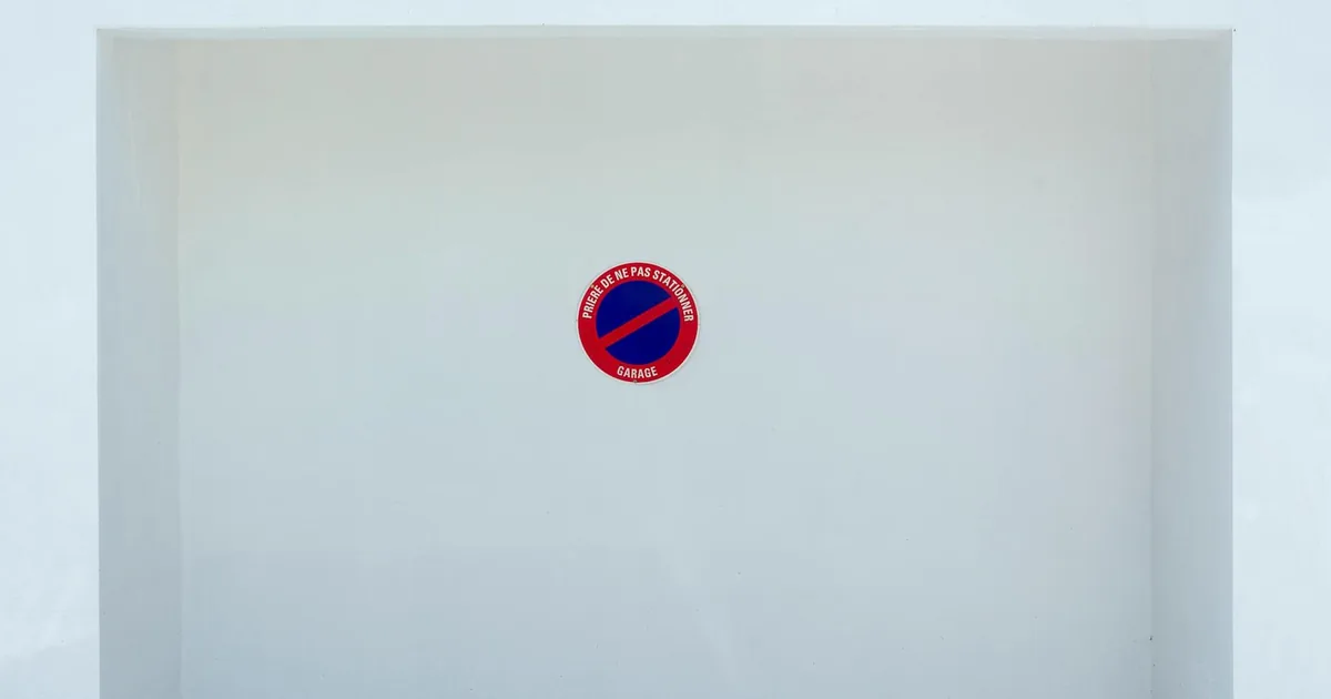 Parking Signs Guide in Balmoral, Northern Ireland — car parking spaces and facilities