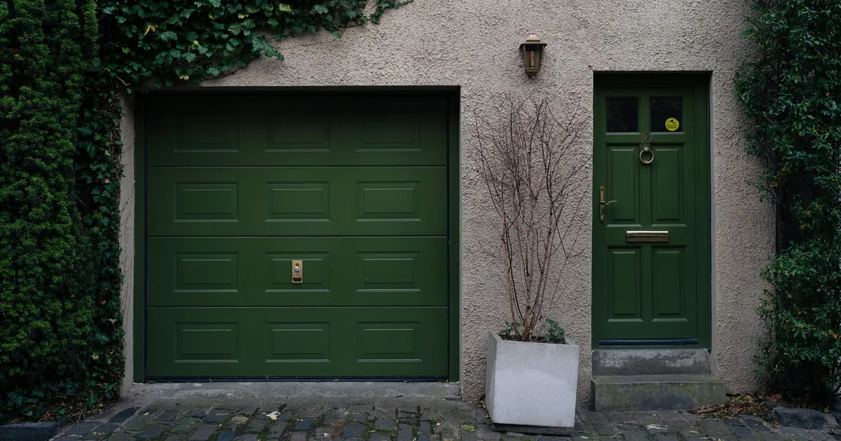 Rent Parking Guide in Hornchurch, England — car parking spaces and facilities