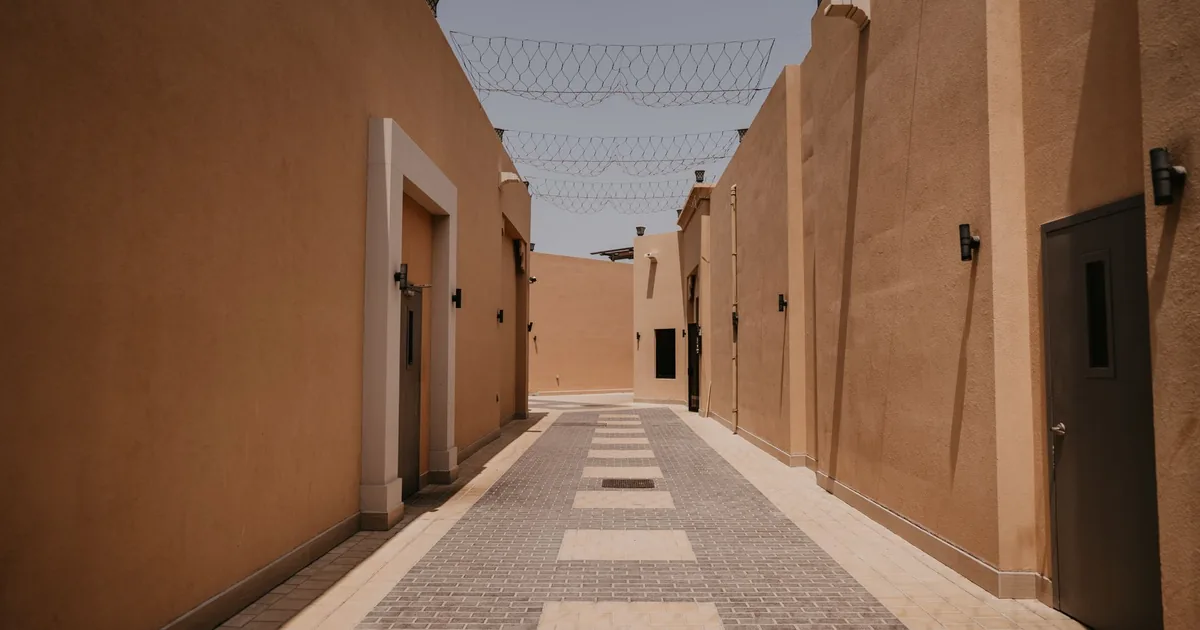 Rent Parking Guide in Umm al-Quwain, Umm al-Quwain — car parking spaces and facilities