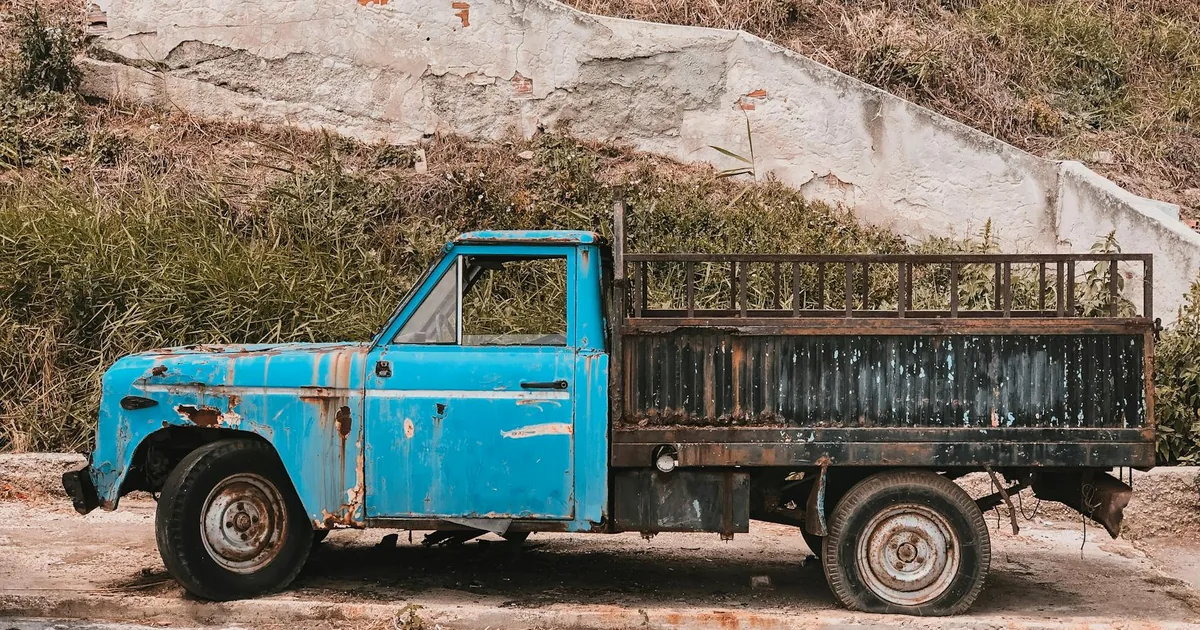 Towed Vehicle Guide in Hobsons Bay, Western Australia — car parking spaces and facilities