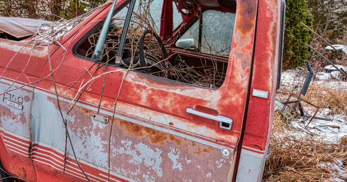 Towed Vehicle Guide in Smyrna, Georgia — car parking spaces and facilities