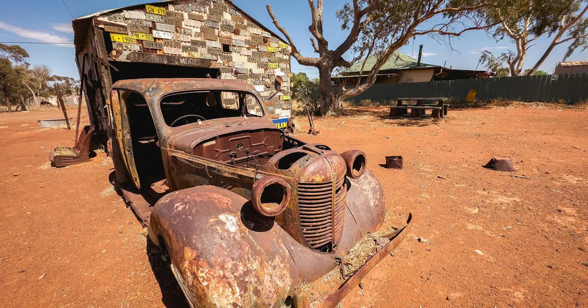 Towed Vehicle Guide in Eldorado, Victoria — car parking spaces and facilities