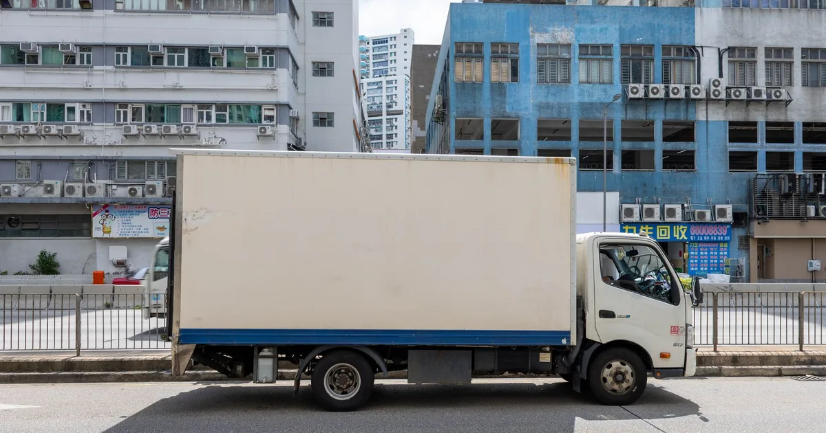 Towed Vehicle Guide in Cheung Sha Wan, Hong Kong — car parking spaces and facilities