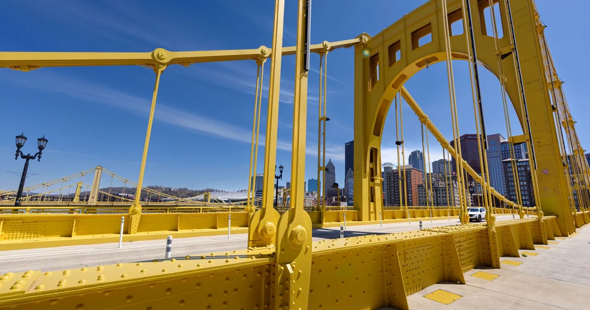 Rent Parking Guide in Pittsburgh, Pennsylvania — car parking spaces and facilities