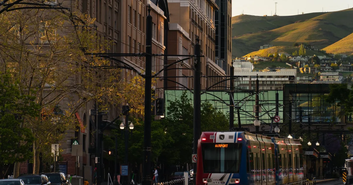 Cheap Parking Tips in Trolley Square, New York — car parking spaces and facilities