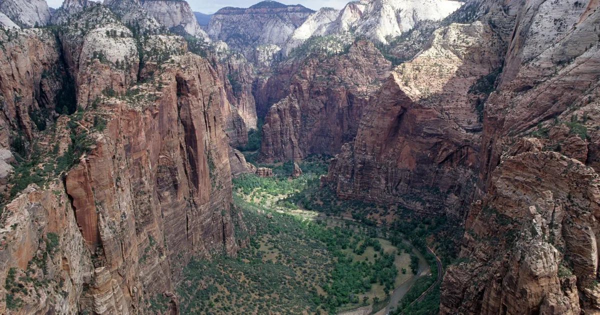 Cheap Parking Tips in Zion Park, Illinois — car parking spaces and facilities