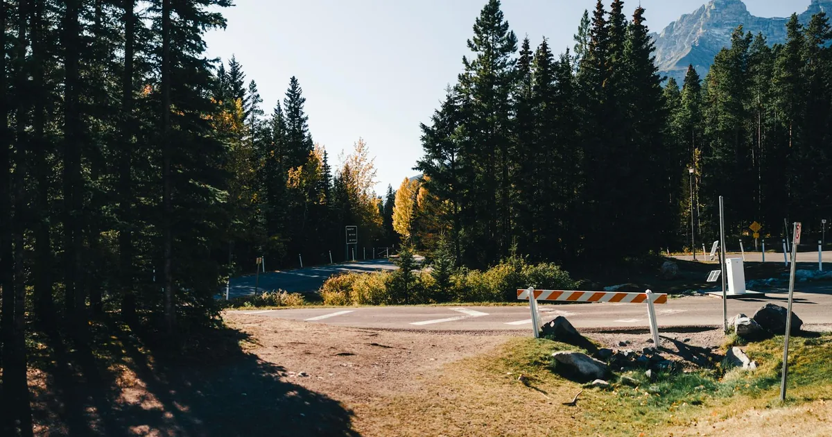 Parking Fines Guide in Parkway Park, Ontario — car parking spaces and facilities