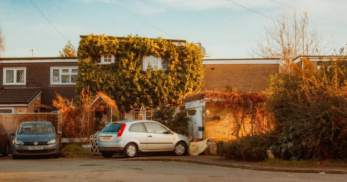 Cheap Parking Tips in Romford, England — car parking spaces and facilities