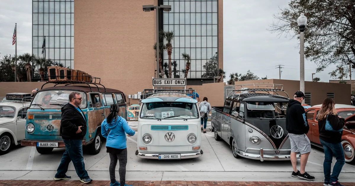 Parking Costs Guide in Kissimmee, Florida — car parking spaces and facilities