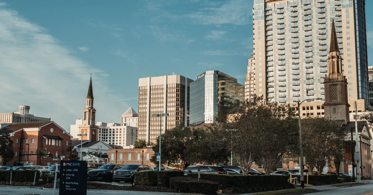 Parking Costs Guide in Daytona Beach, Florida — car parking spaces and facilities
