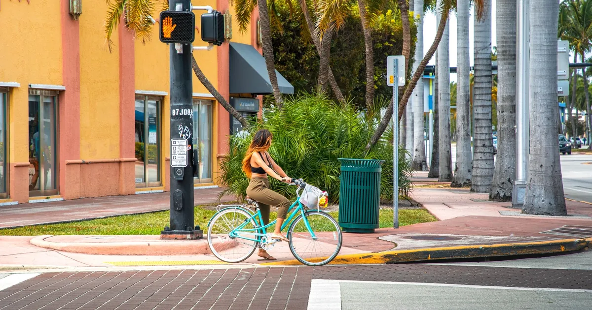 Free Parking Guide in Miami Beach, Florida — car parking spaces and facilities