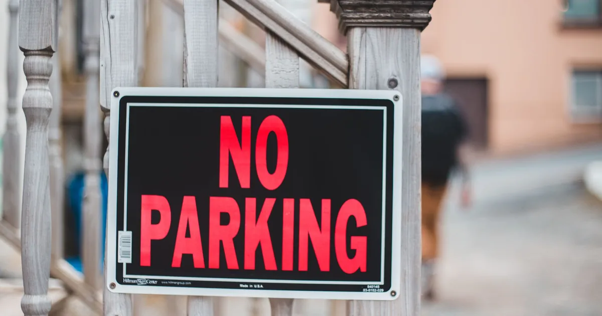 Parking Signs Guide in College Park, Maryland — car parking spaces and facilities
