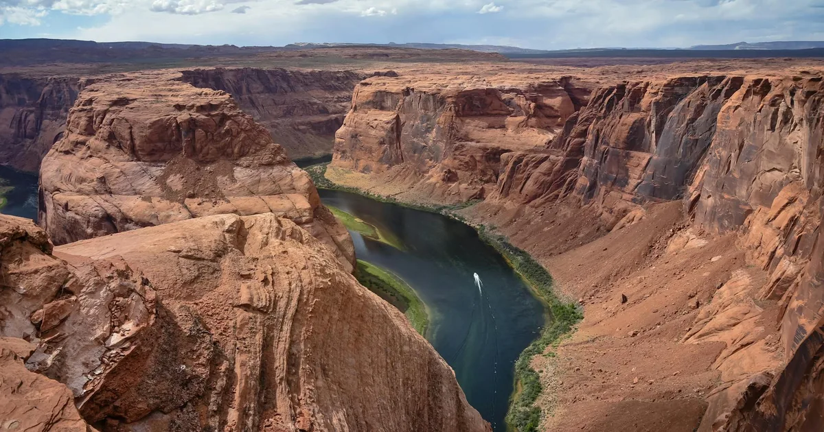 Towed Vehicle Guide in Horseshoe Bend,  — car parking spaces and facilities