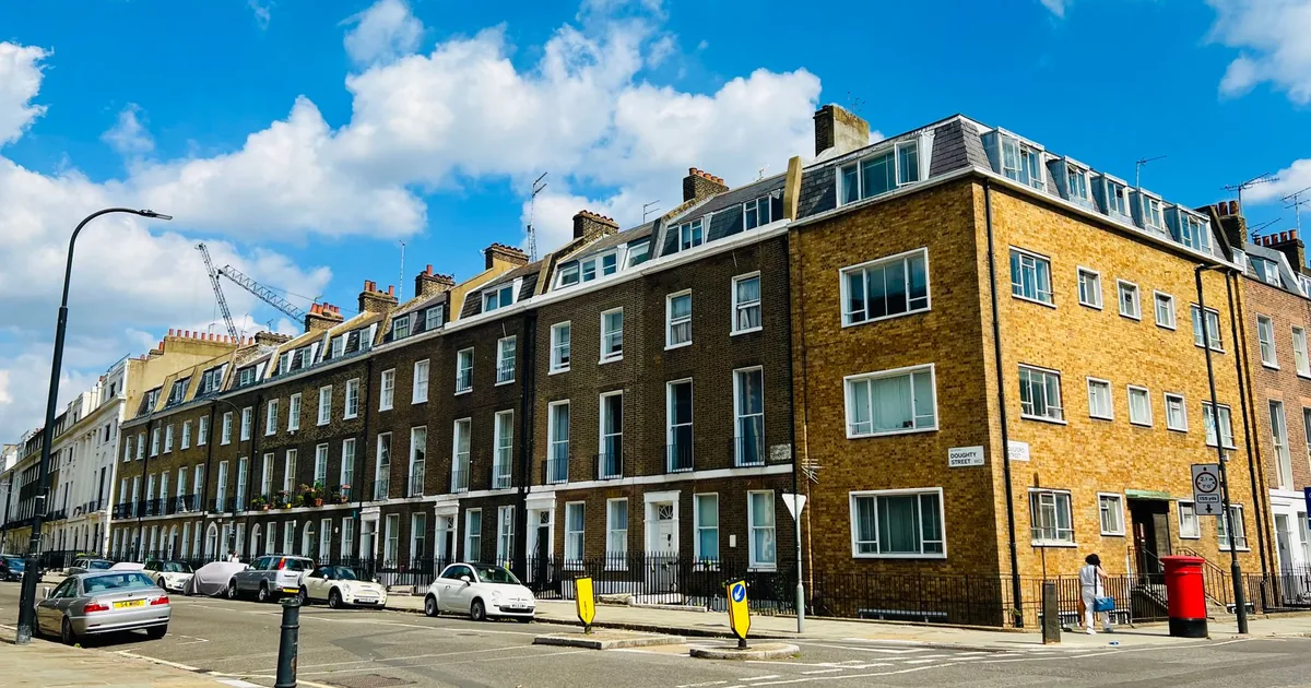 Rent Parking Guide in London, England — car parking spaces and facilities