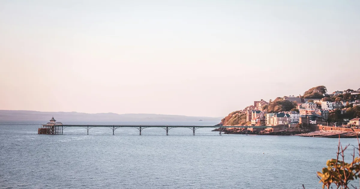 Rent Parking Guide in Clevedon, England — car parking spaces and facilities