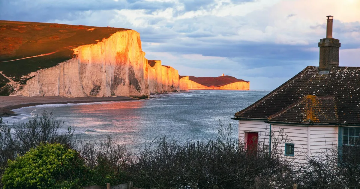 Parking Permits Guide in Seven Sisters, Wales — car parking spaces and facilities