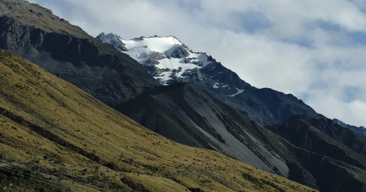 Towed Vehicle Guide in Mount Cook, Wellington — car parking spaces and facilities