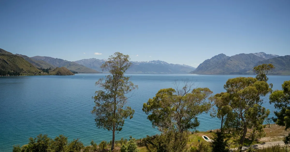 Parking Signs Guide in Wanaka, Otago — car parking spaces and facilities