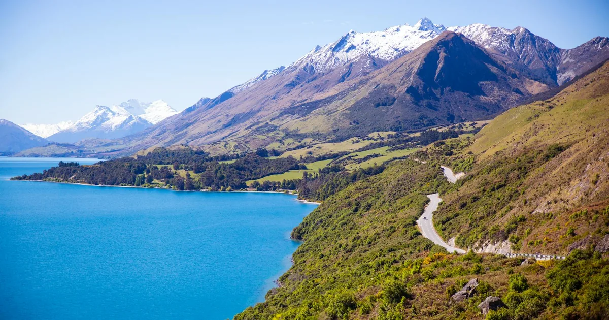 Moving Guide in Queenstown, Otago — car parking spaces and facilities