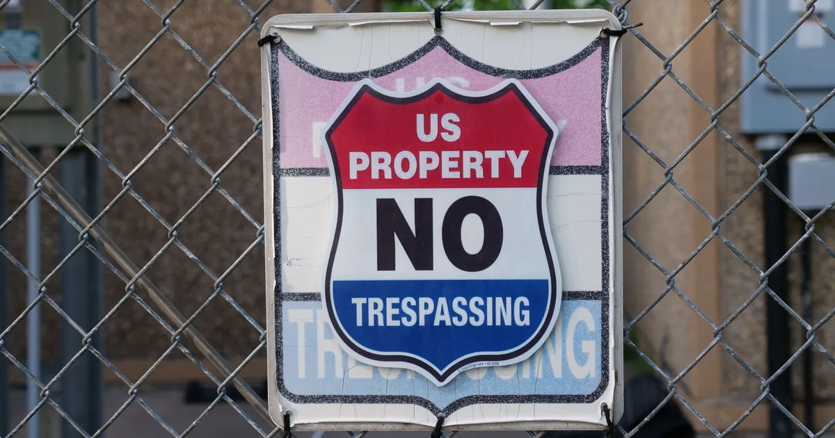 Parking Signs Guide in Honolulu, Hawaii — car parking spaces and facilities
