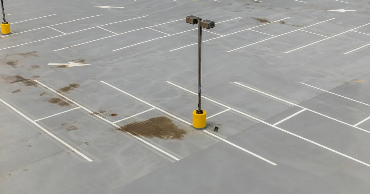 Parking Costs Guide in East Side,  — car parking spaces and facilities